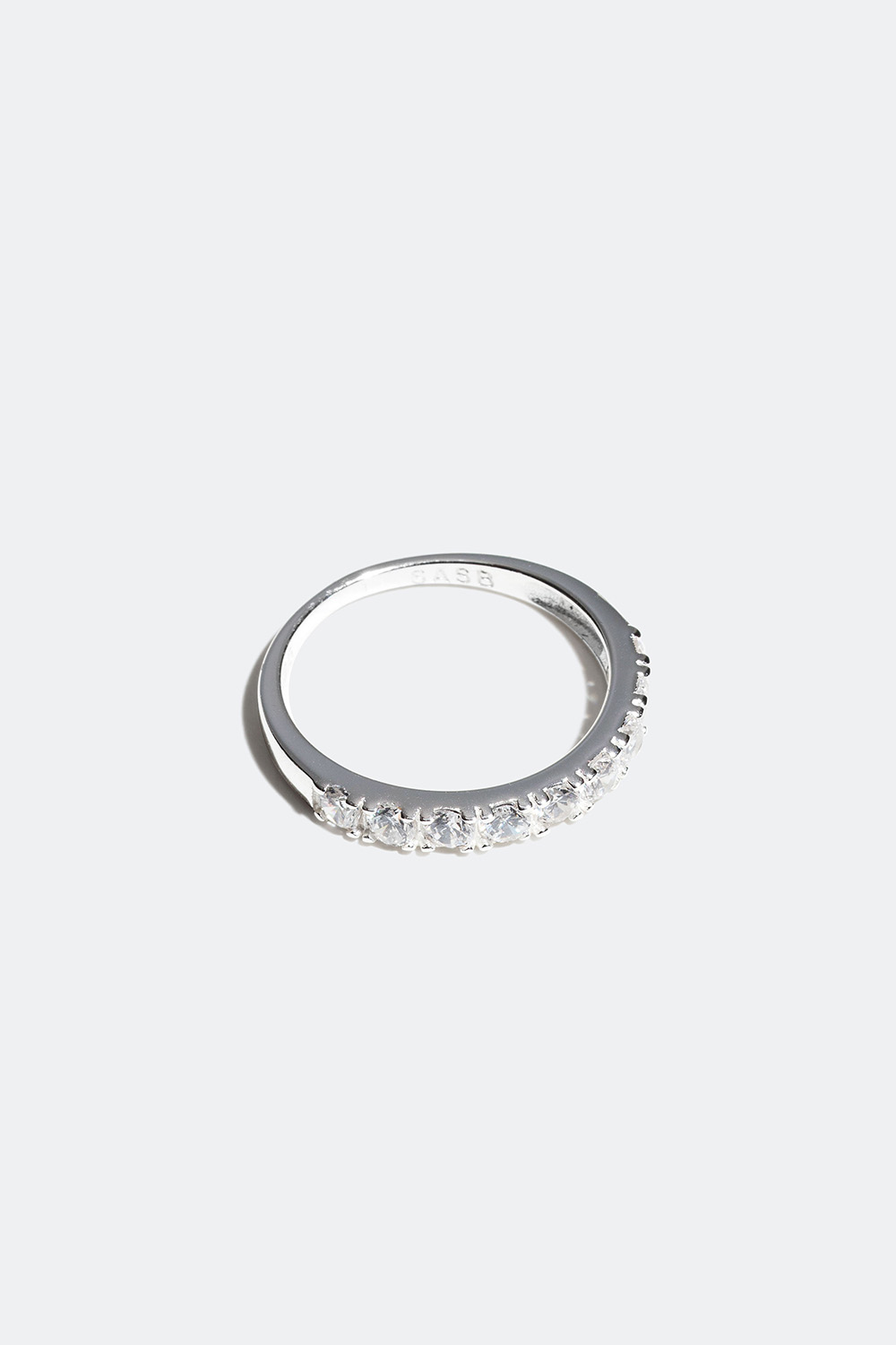 Ring i äkta silver med stenrad i gruppen Äkta silver / Silverringar hos Glitter (325956)