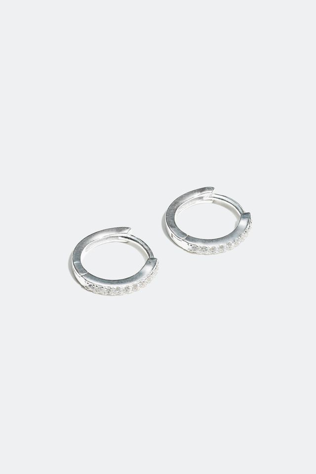 Små hoops i äkta silver med Cubic Zirconia stenar, 1,2 cm i gruppen Äkta silver / Silverörhängen / Hoops i äkta silver hos Glitter (326691011000)