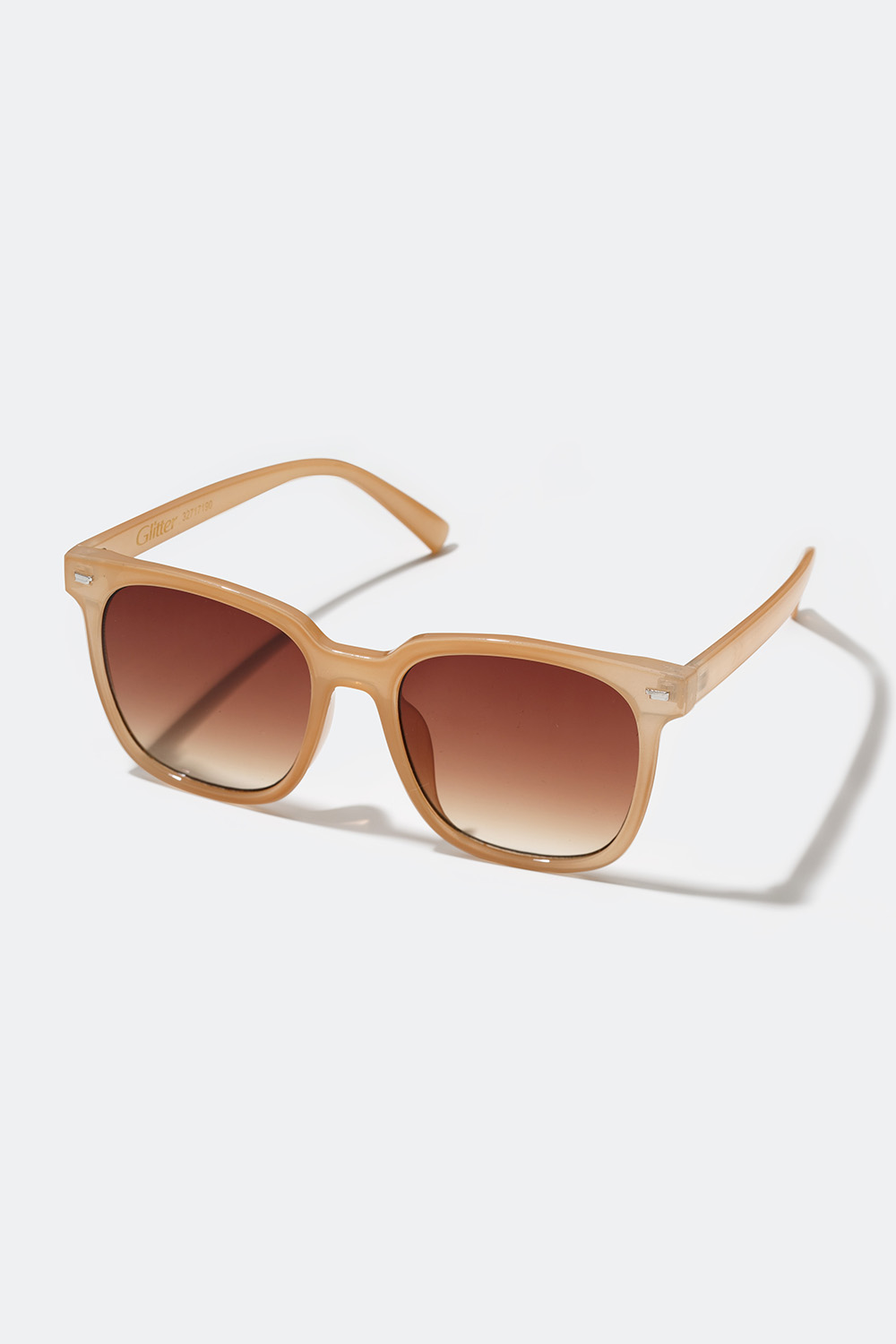 Solglasögon med klassisk fyrkantig design i gruppen Accessoarer / Solglasögon hos Glitter (327171)