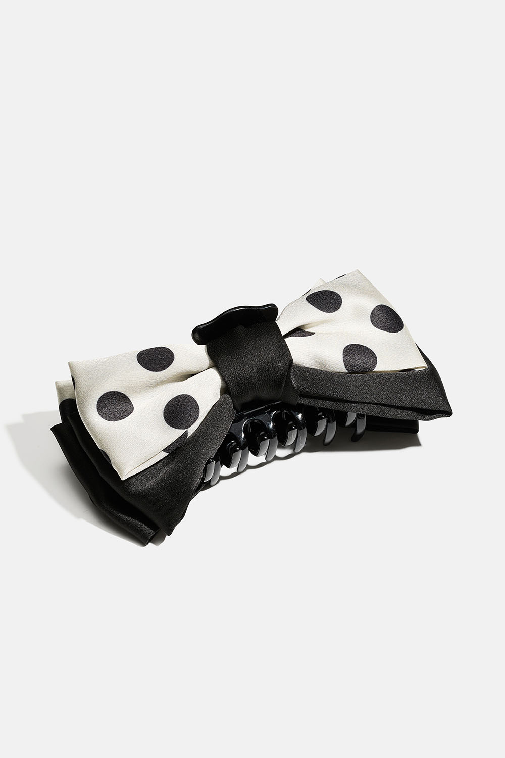Hårklämma med rosett i svart och prickig sidentimitation i gruppen Håraccessoarer / Spännen & klämmor / Hårklämmor hos Glitter (331001929400)