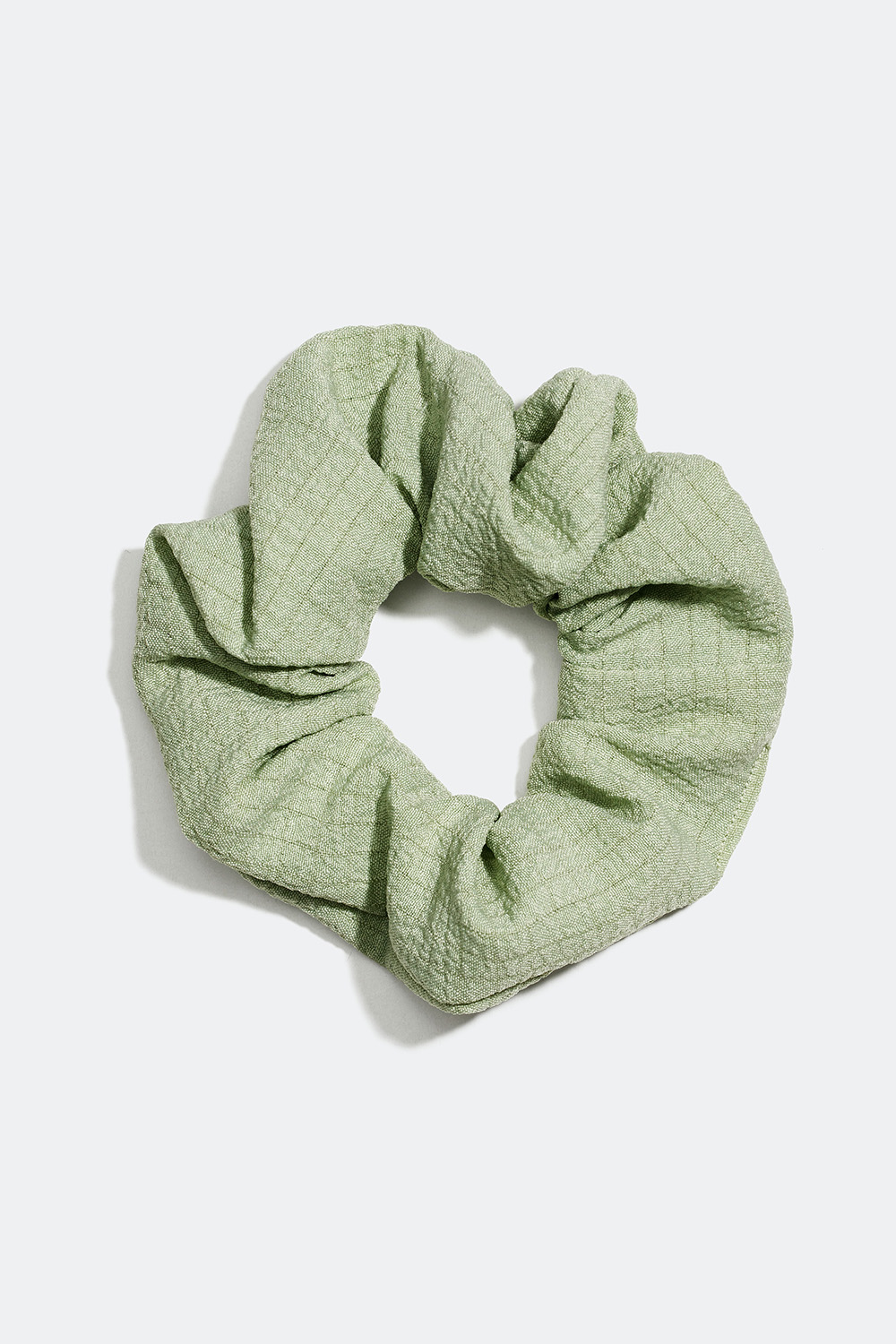 Krinklad grön scrunchie i gruppen Håraccessoarer / Scrunchies hos Glitter (332000567600)