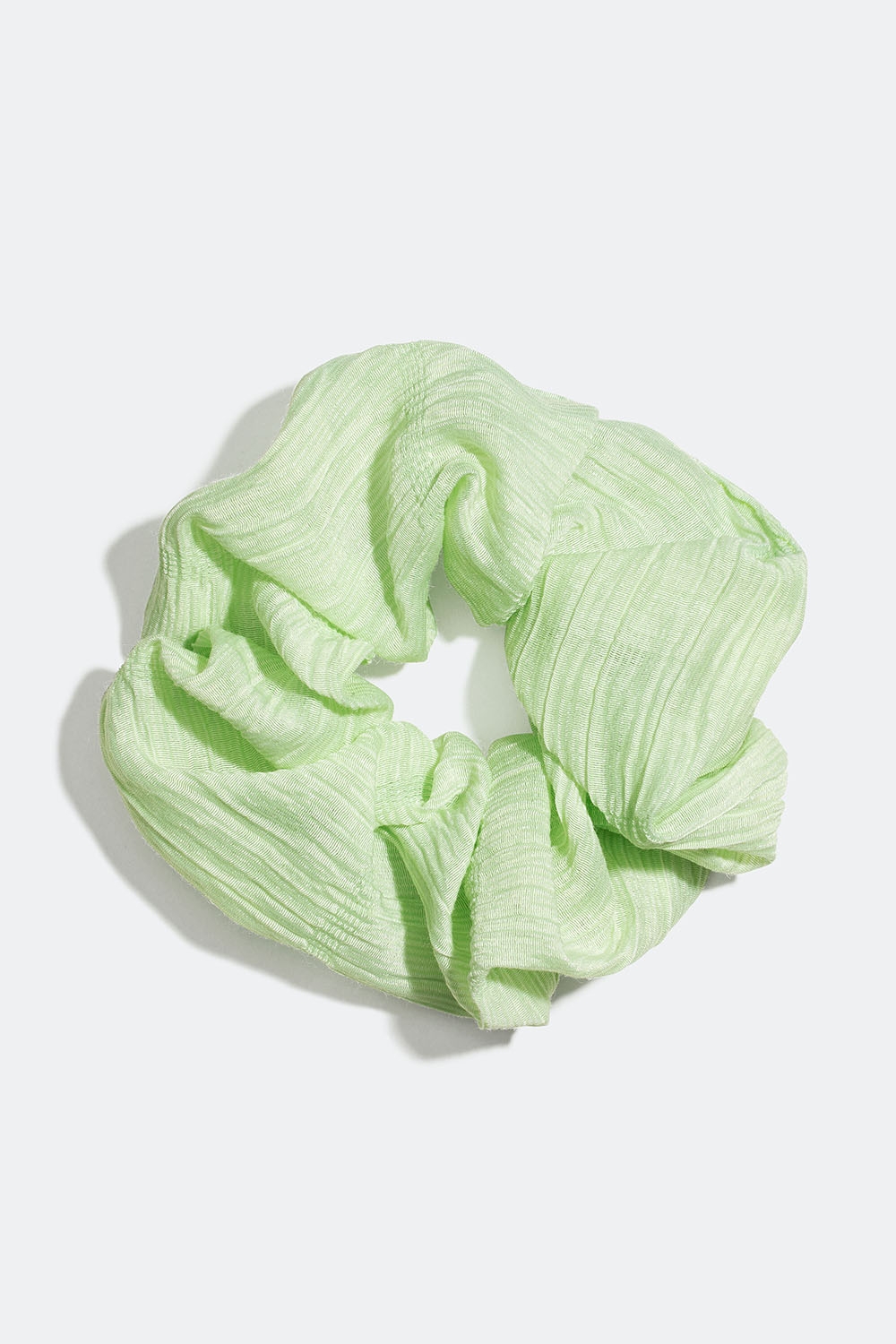 Grön krinklad srunchie i gruppen Håraccessoarer / Scrunchies hos Glitter (332000787600)