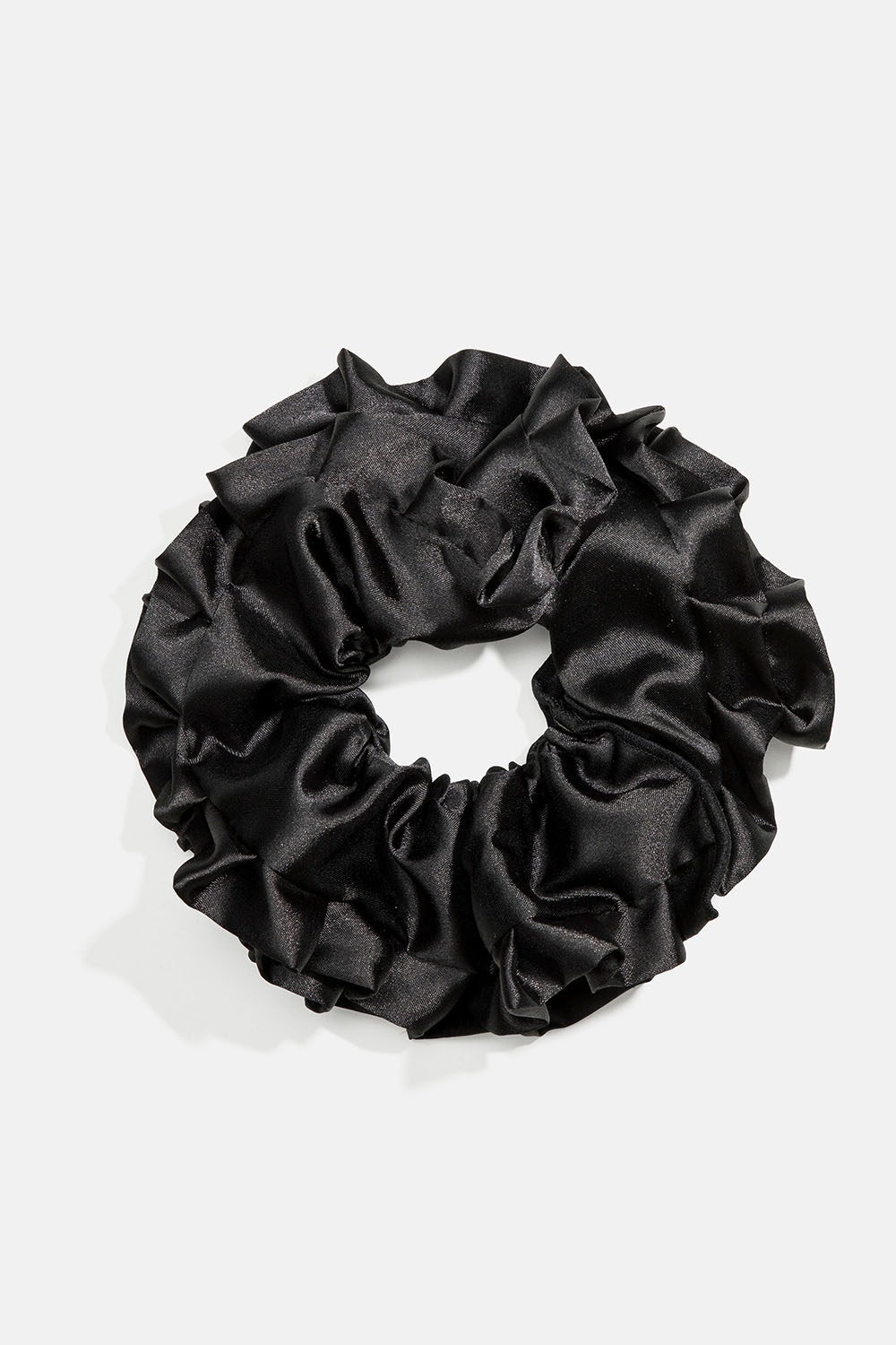 Stor svart scrunchie med volang i gruppen Håraccessoarer / Scrunchies / Mega scrunchies hos Glitter (332001109000)