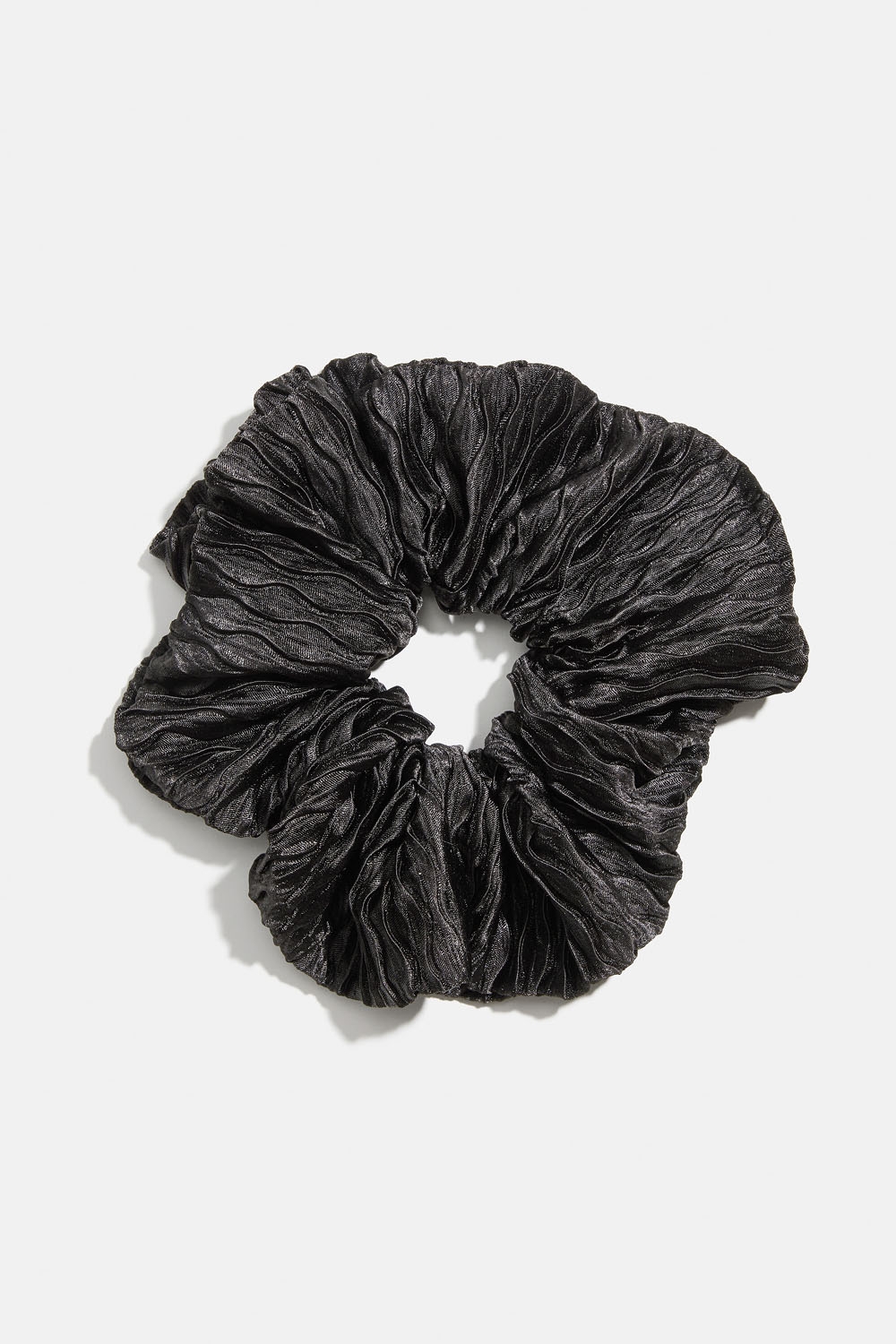 Svart scrunchie i texturerat tyg i gruppen Håraccessoarer / Scrunchies hos Glitter (332001459000)