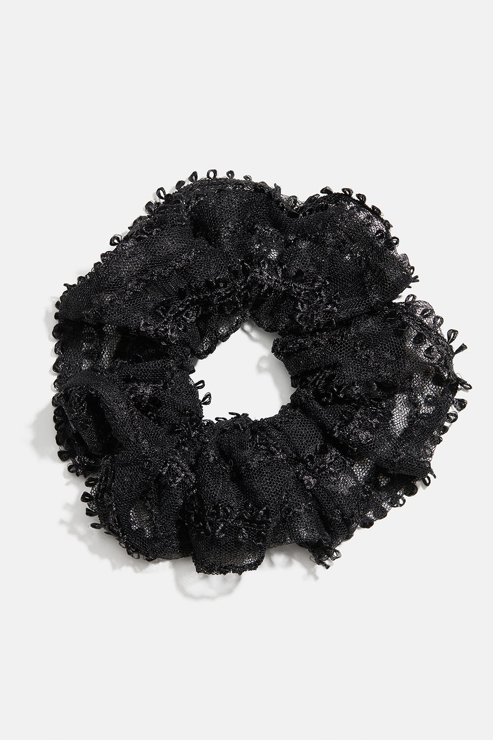 Stor svart scrunchie med spetstyg i gruppen Håraccessoarer / Scrunchies hos Glitter (332002079000)