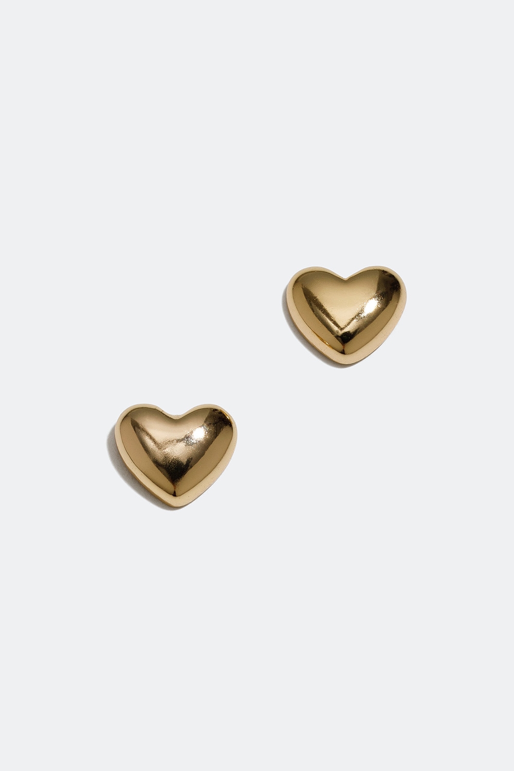Små studs med hjärtan förgyllda med 18k guld i gruppen Barn / Barnsmycken / Barnörhängen hos Glitter (405000092002)