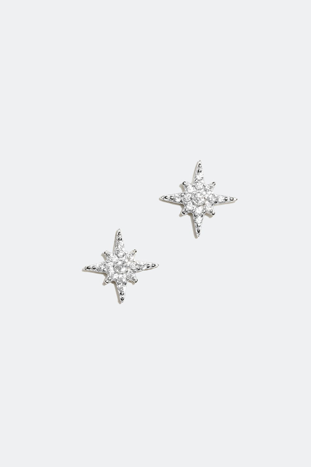 Studs med stjärnmotiv, äkta silver, 0,9 cm i gruppen Äkta silver / Silverörhängen hos Glitter (553000061000)