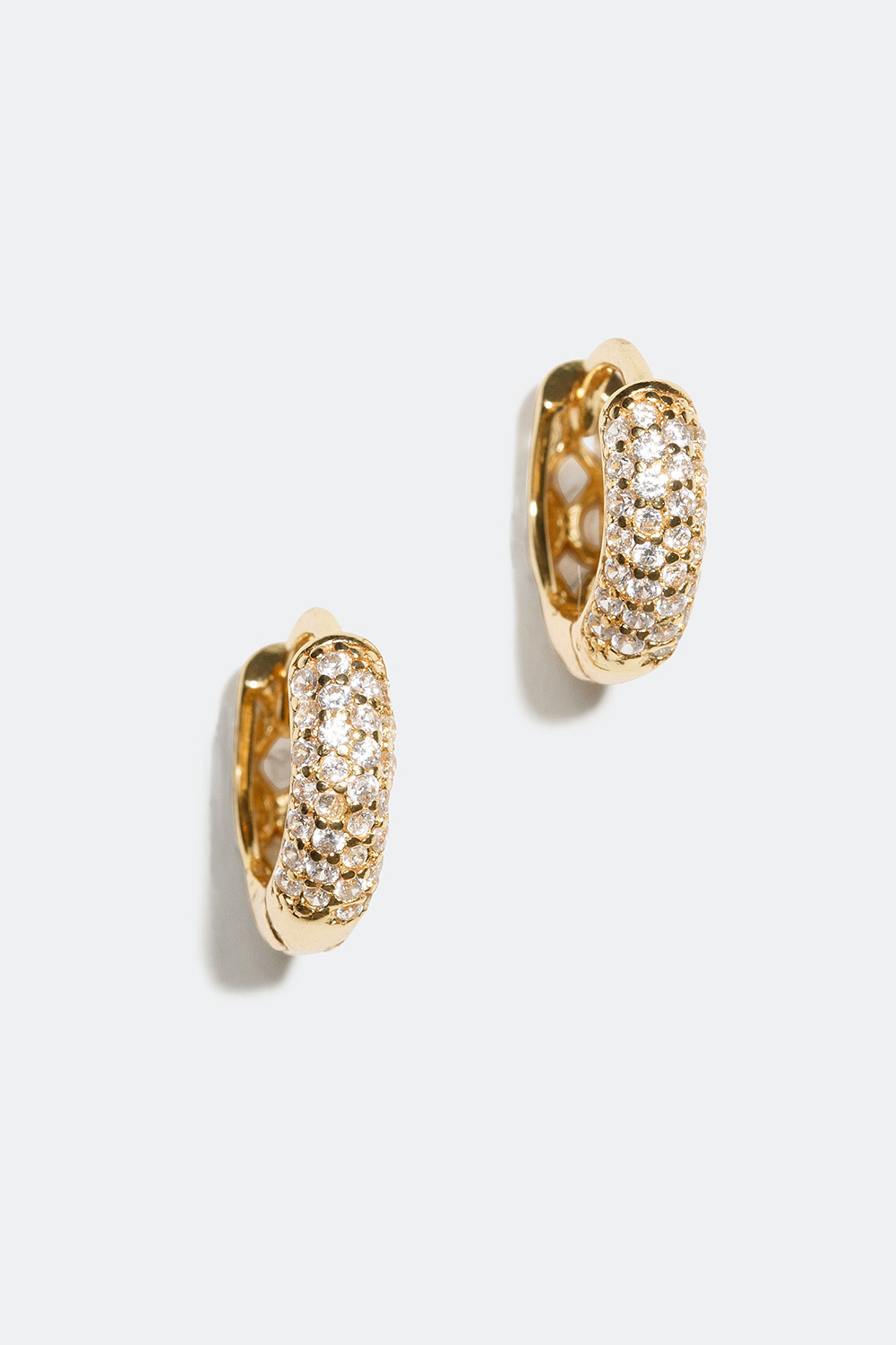 Mini hoops med vit Cubic Zirconia förgyllda med 18k guld i gruppen 18k Guldpläterat silver / Örhängen i 18k guld hos Glitter (553000890200)