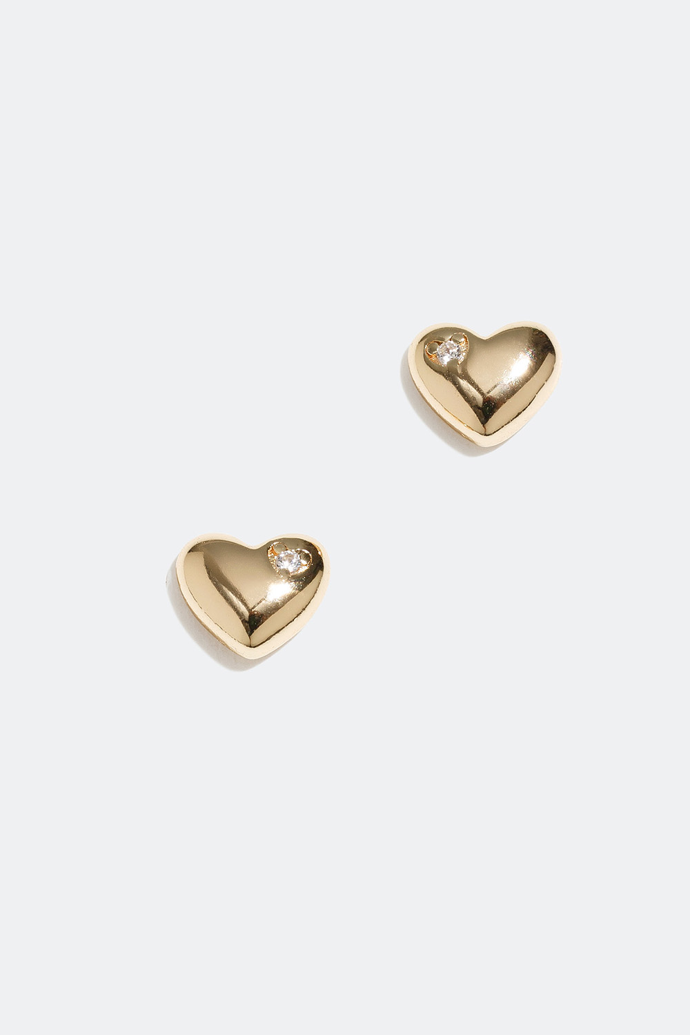 Studs med hjärtan förgyllda med 18k guld i gruppen 18k Guldpläterat silver / Örhängen i 18k guld hos Glitter (553001012000)