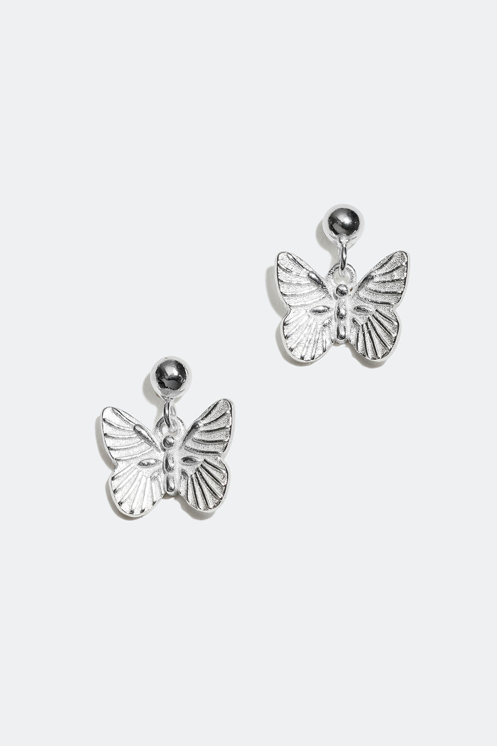 Örhängen i äkta silver med fjärilar i gruppen Äkta silver / Silverörhängen hos Glitter (553002171001)
