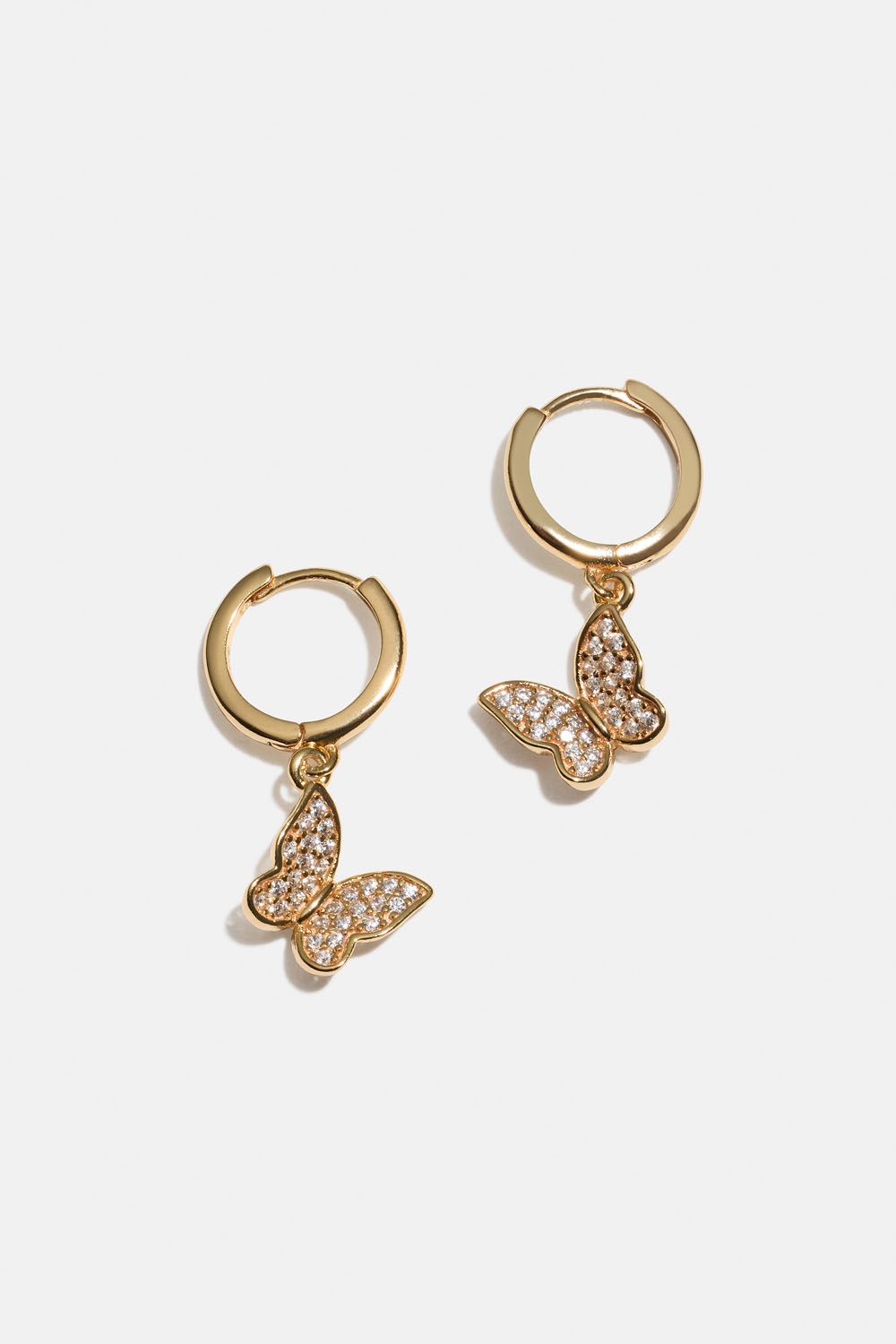 Hoops i 18k guldpläterat äkta silver med fjärilar i gruppen 18k Guldpläterat silver / Örhängen i 18k guld hos Glitter (553004082002)