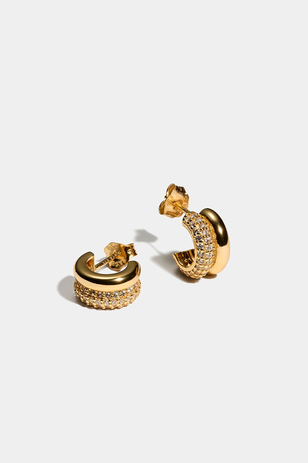 Dubbla chunky hoops i 18k guldpläterat äkta silver med Cubic Zirconia i gruppen Smycken / Örhängen / Hoops hos Glitter (553004842002)