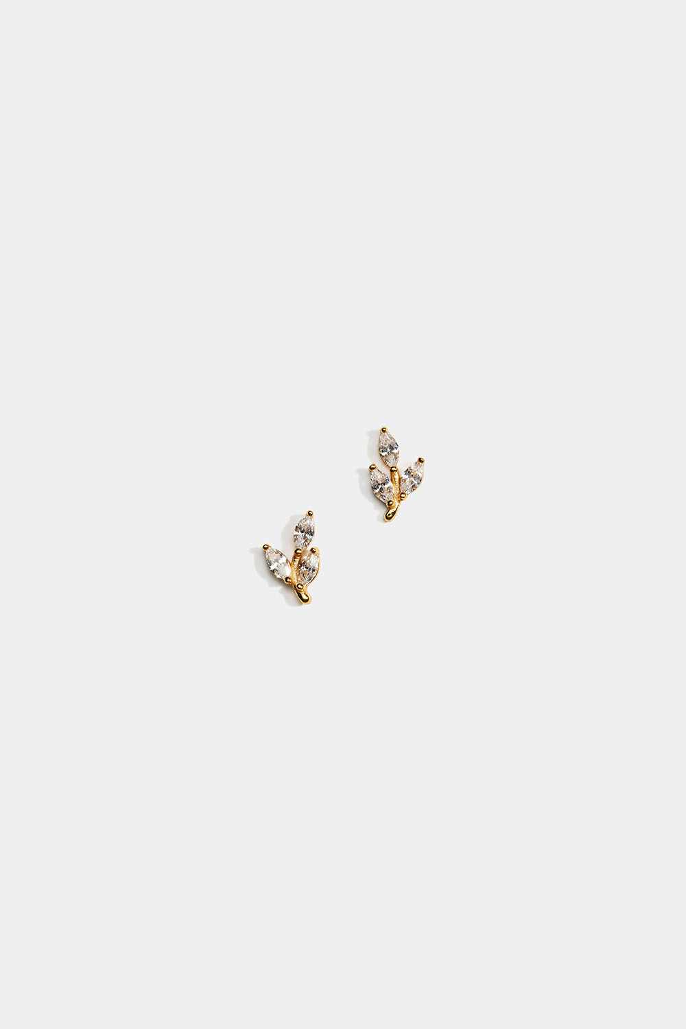 Studs i 18k guldpläterat äkta silver med bladmotiv och Cubic Zirconia i gruppen Guldpläterat äkta silver / Guldpläterade örhängen hos Glitter (553005542000)