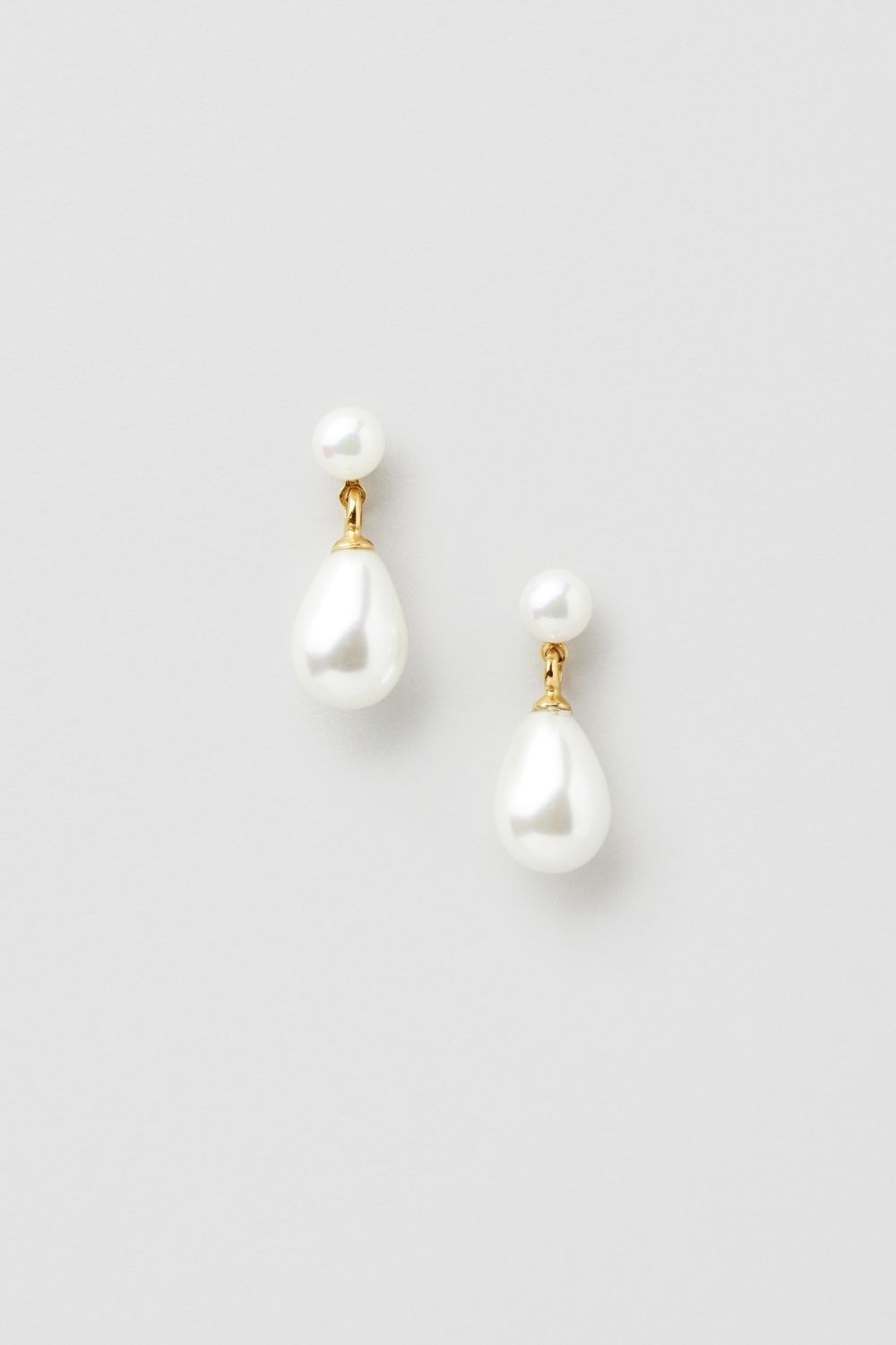 Aurora Pearl Studs 24k Gold Plated i gruppen Safira hos Glitter (553006012002)