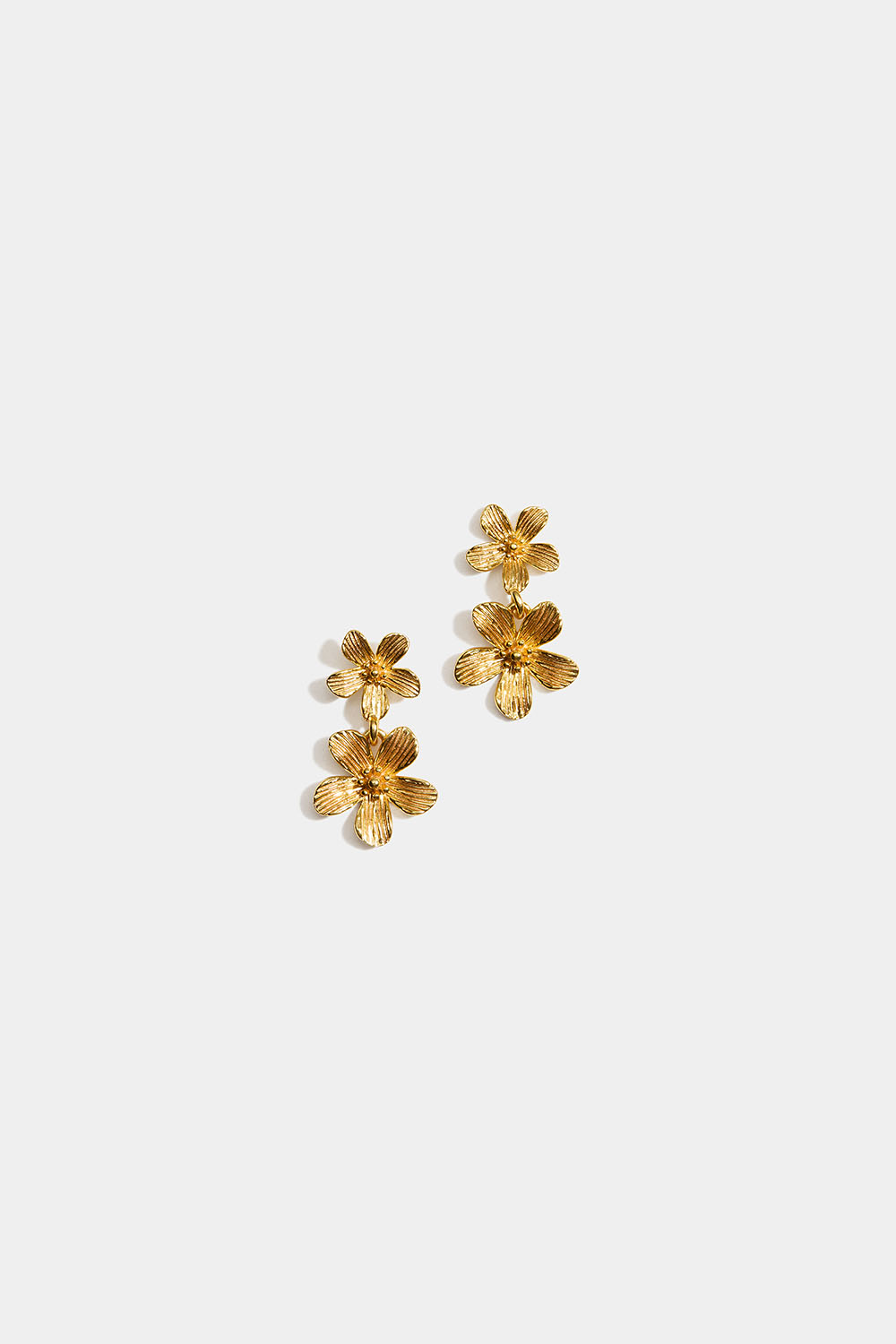 Hängande blomörhängen i 18k guldpläterat äkta silver i gruppen Guldpläterat äkta silver / Guldpläterade örhängen hos Glitter (553006192000)
