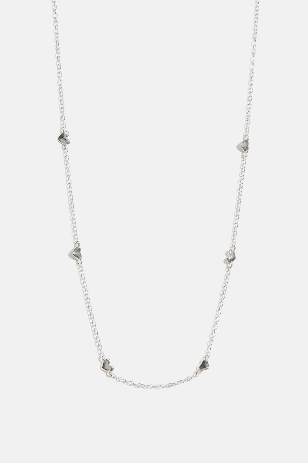 Halsband i äkta silver med små fylldahjärtan i gruppen Äkta silver / Silverhalsband hos Glitter (554001331001)