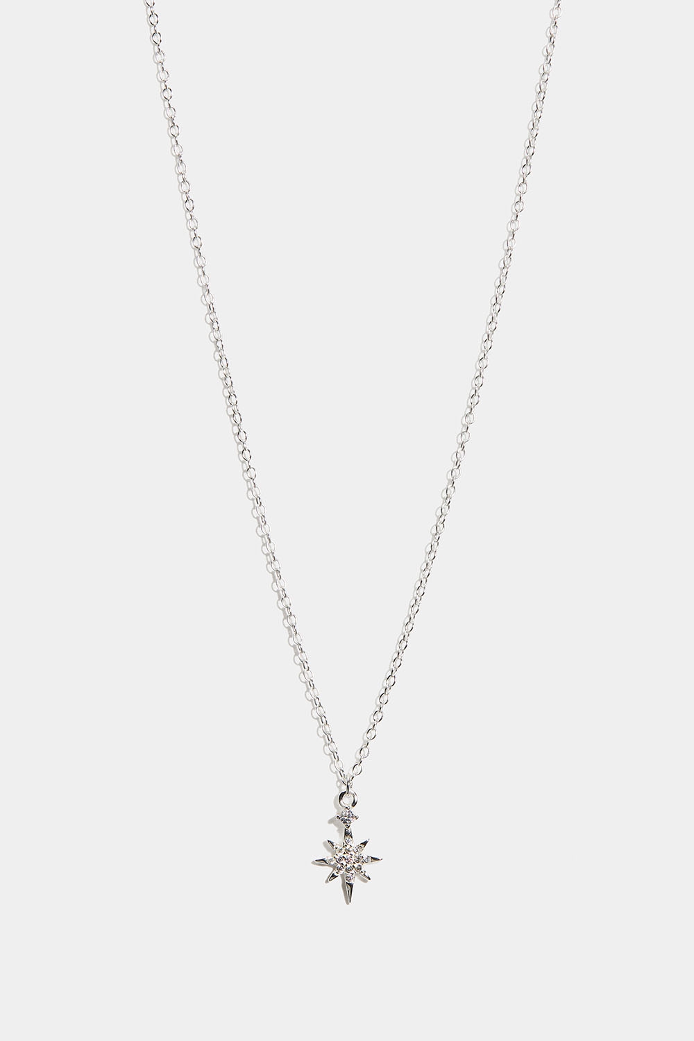 Halsband i äkta silver med stjärna och Cubic Zirconia i gruppen Äkta silver / Silverhalsband / Halsband i äkta silver med hänge hos Glitter (554001371001)