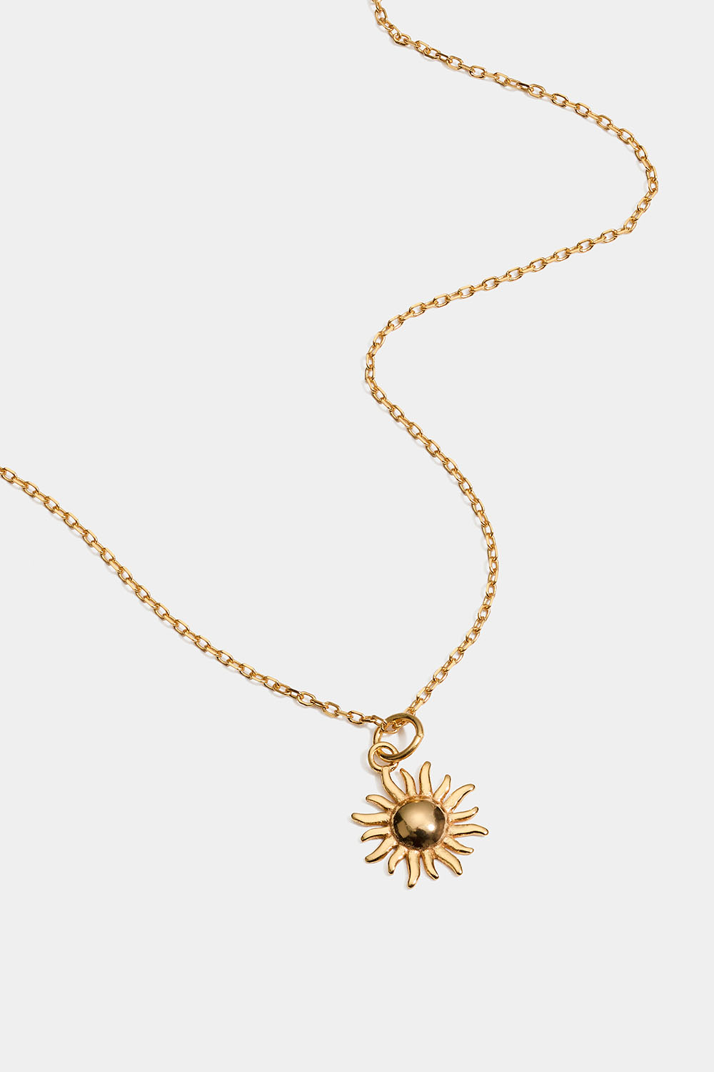Halsband i 18k guldpläterat äkta silver med sol i gruppen Guldpläterat äkta silver / Guldpläterade halsband hos Glitter (554004352002)