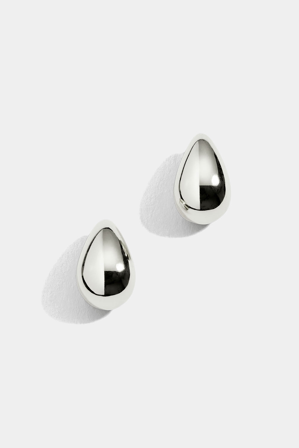 Större droppörhänge i äkta silver i gruppen Äkta silver / Silverörhängen hos Glitter (555000031001)