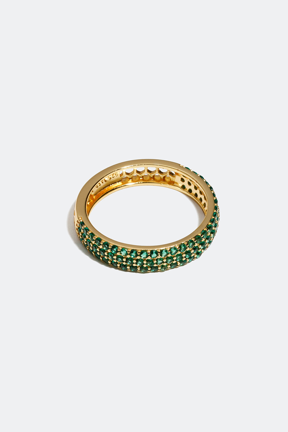 Bred ring med gröna Cubic Zircona förgylld med 18k guld i gruppen 18k Guldpläterat silver / Ringar i 18k guld hos Glitter (556000587)