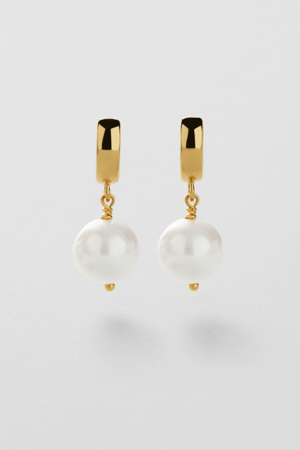 Shell Pearl Hoops 18k Gold Plated