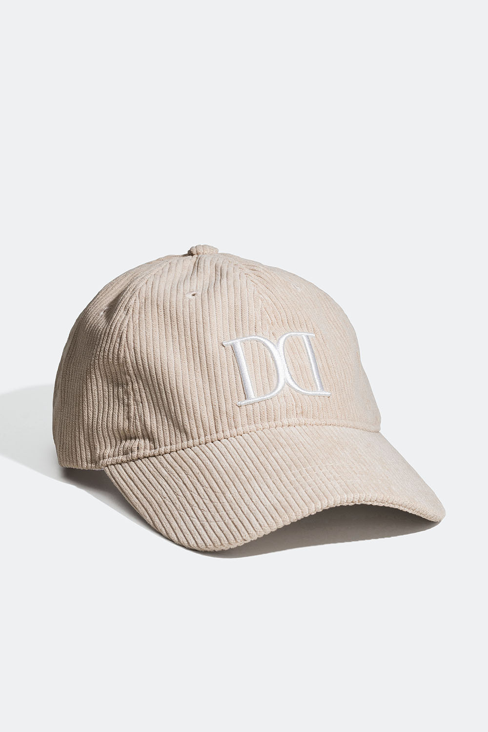 Beige manchester keps