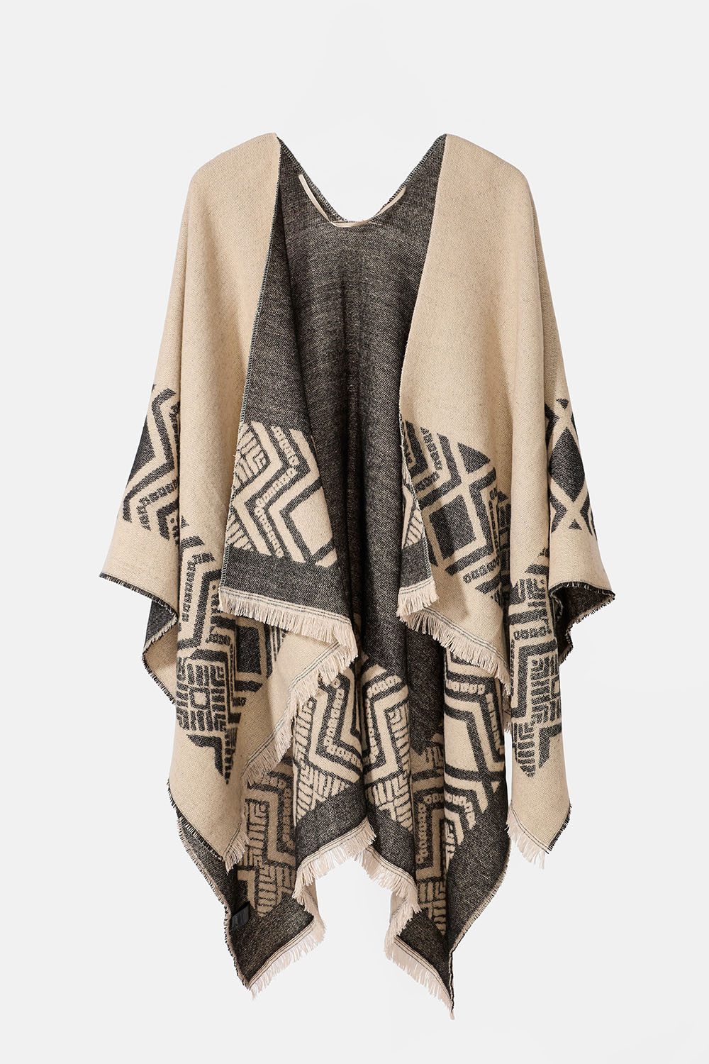 Beige poncho med mönster