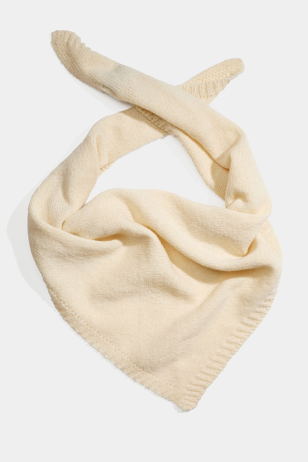 Vit stickad trekantsscarf