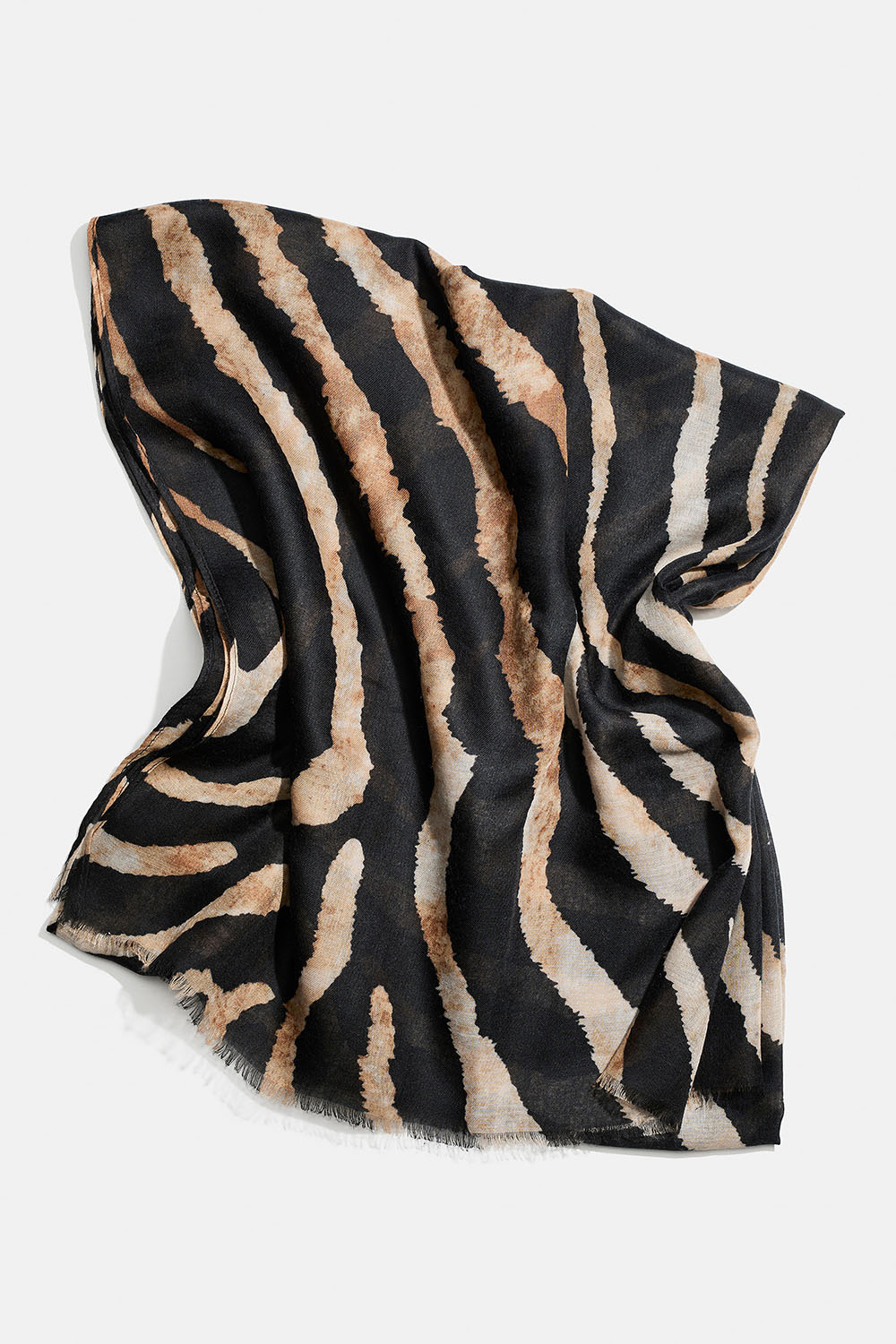 Tunn scarf med brunt och svart zebramönster