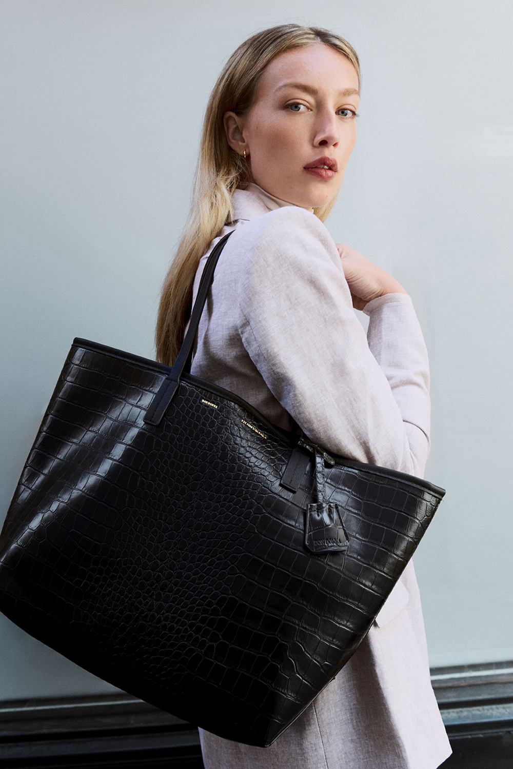 Svart krokodilmönstrad tote bag