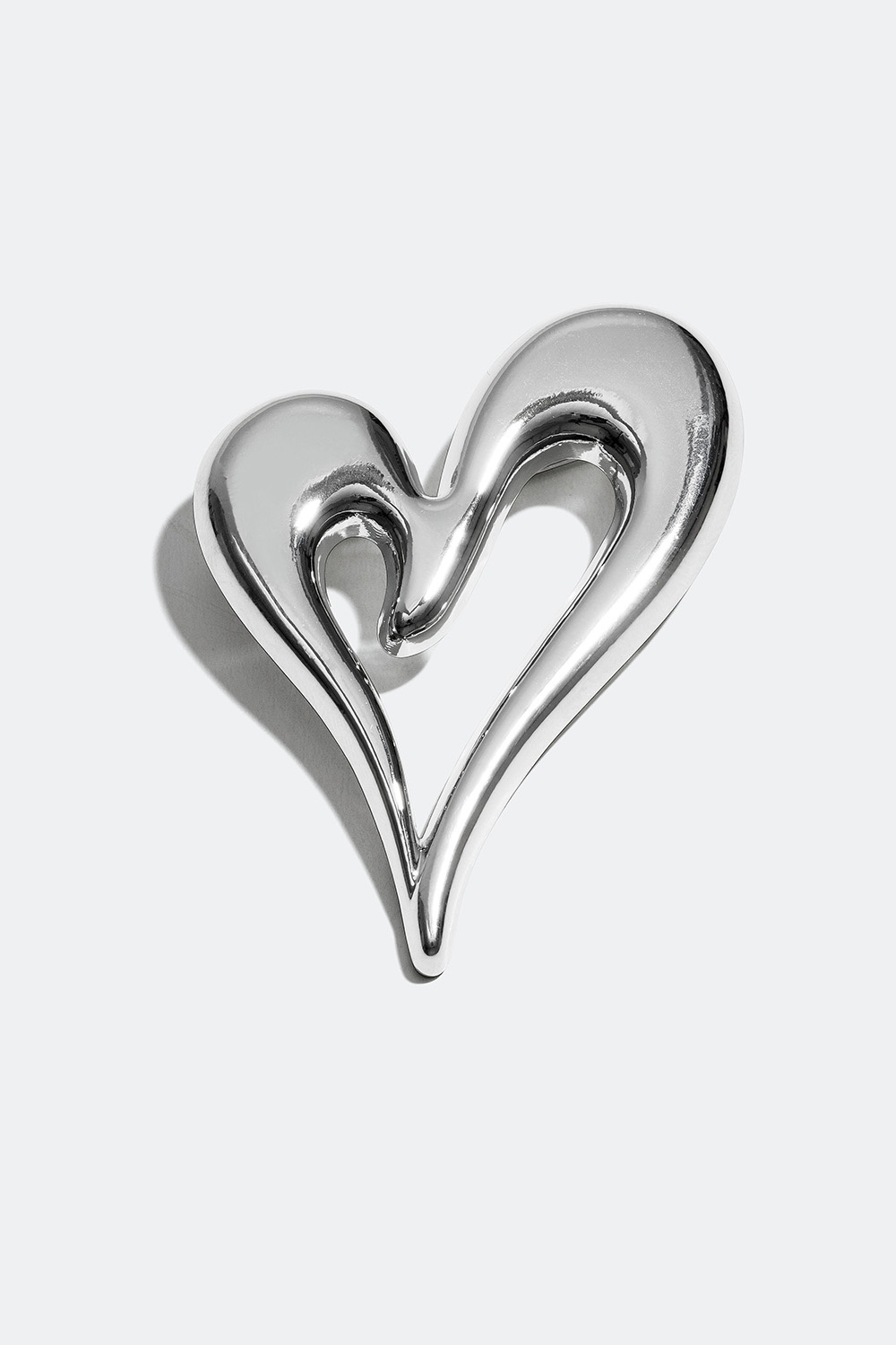 Brosch med hjärta
