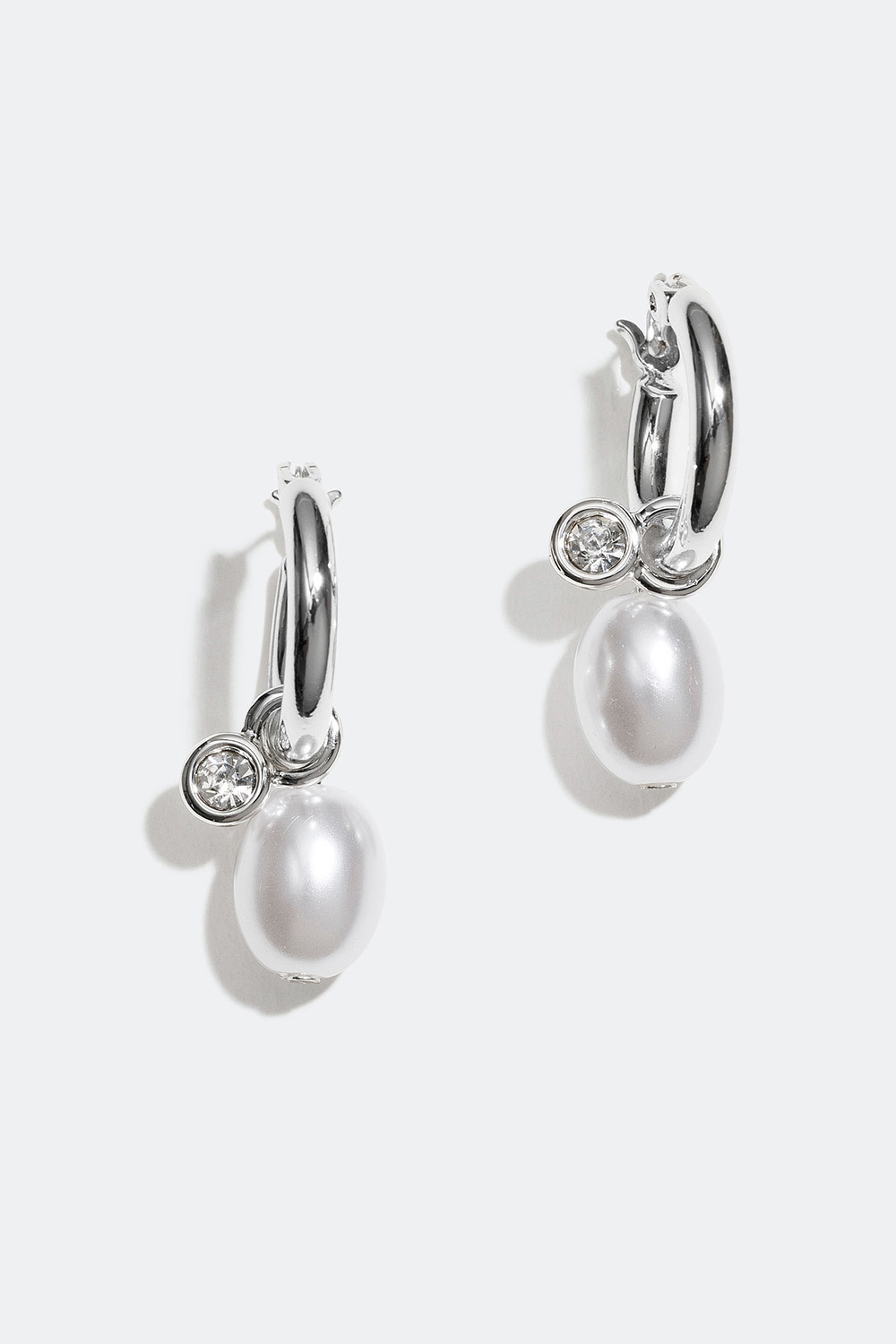 Hoops med pärla och glassten