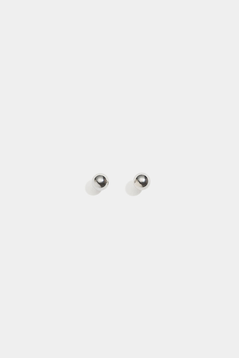 Studs i stål