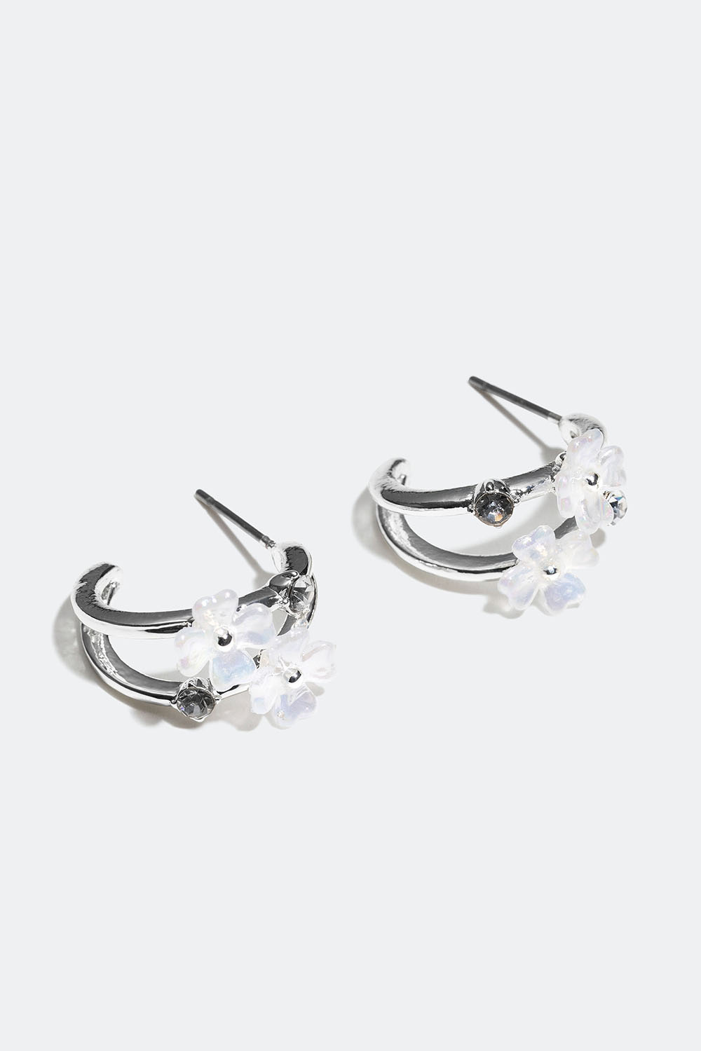 Små dubbelhoops med vita blommor