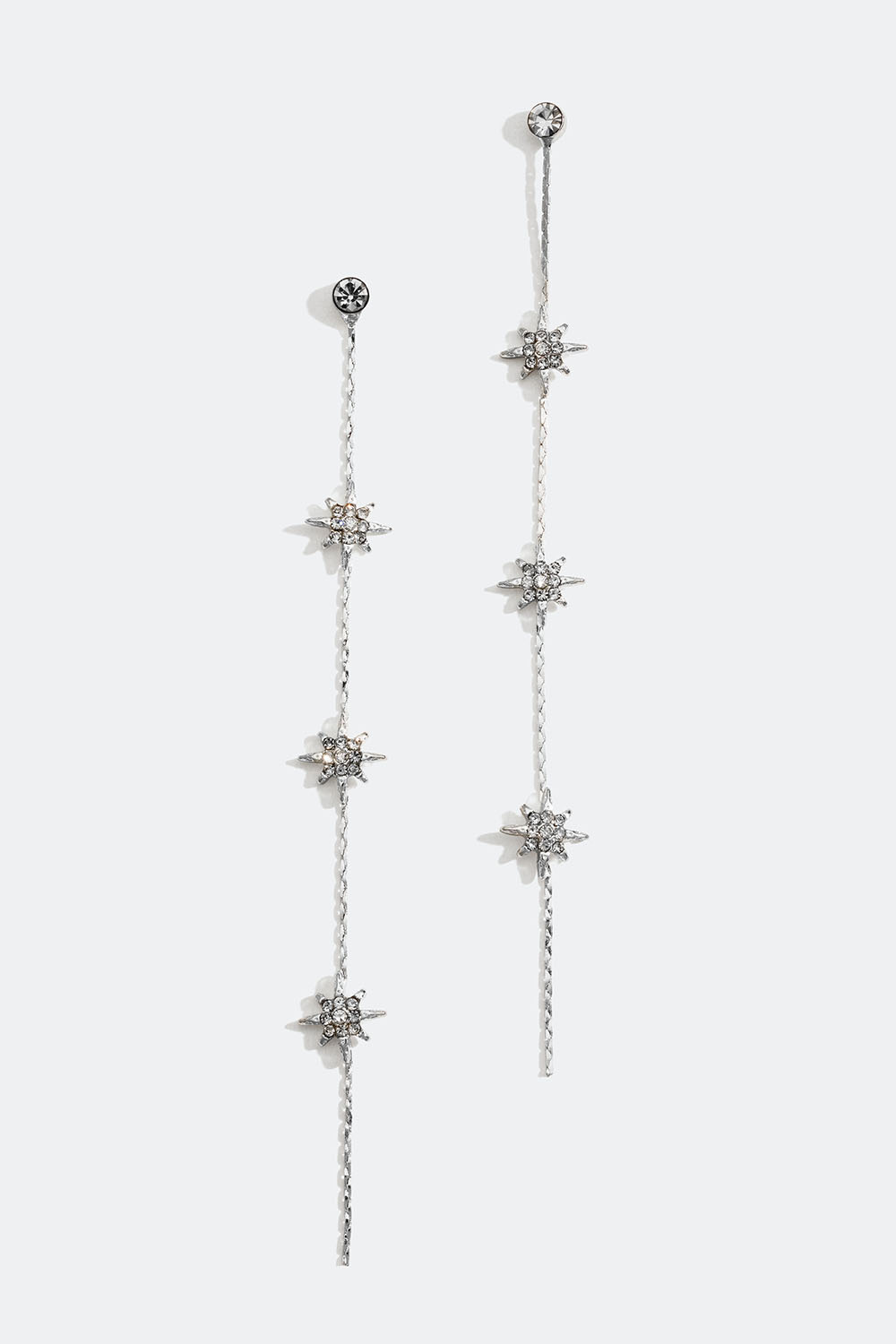 Långa kedjeörhängen med stjärnor och glasstenar