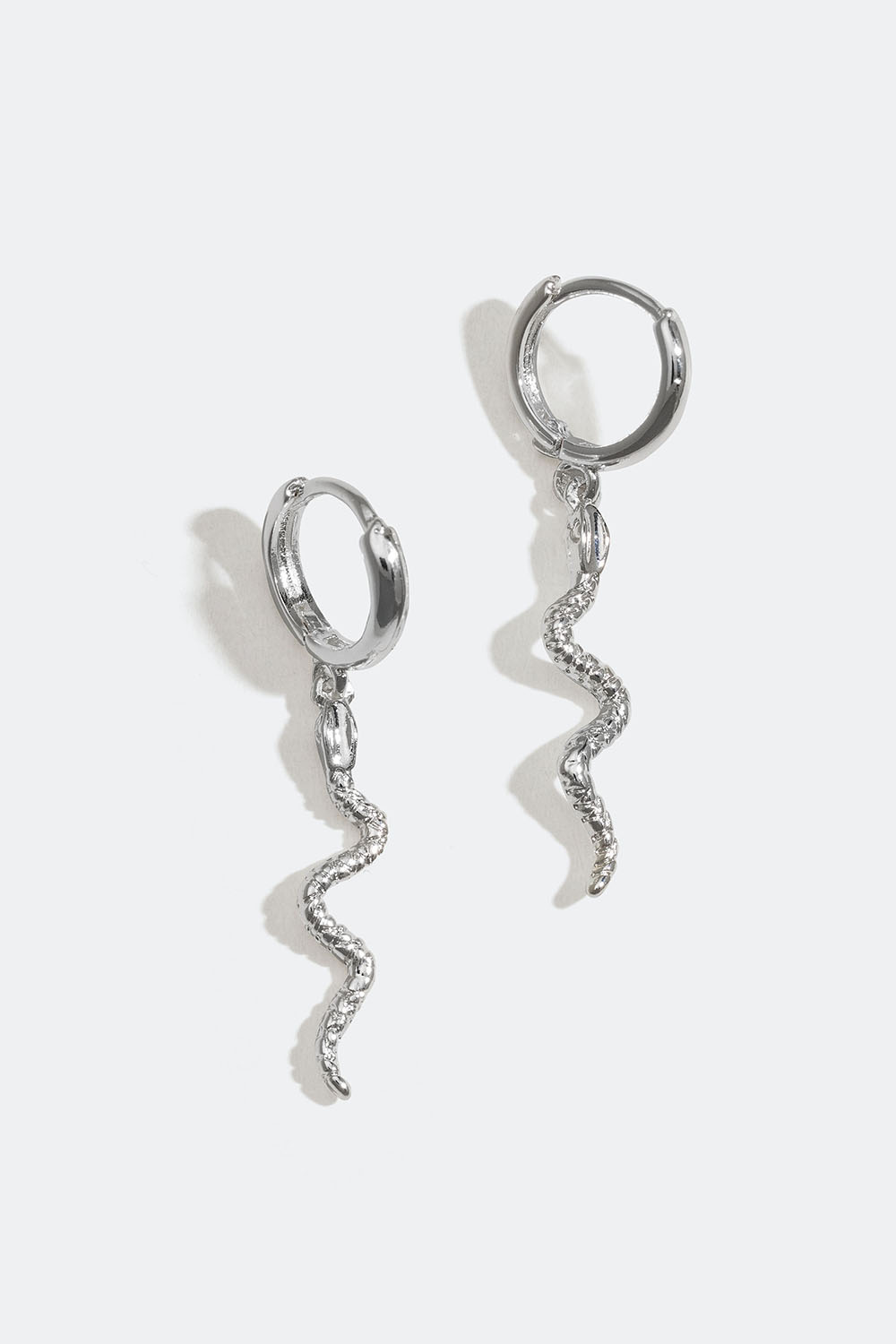 Små hoops med ormar