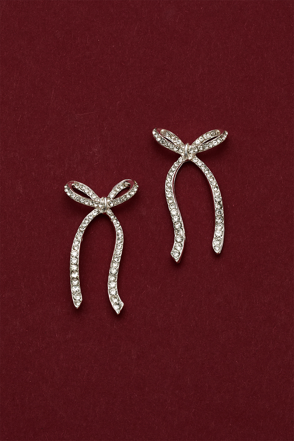 Örhängen med strassrosetter