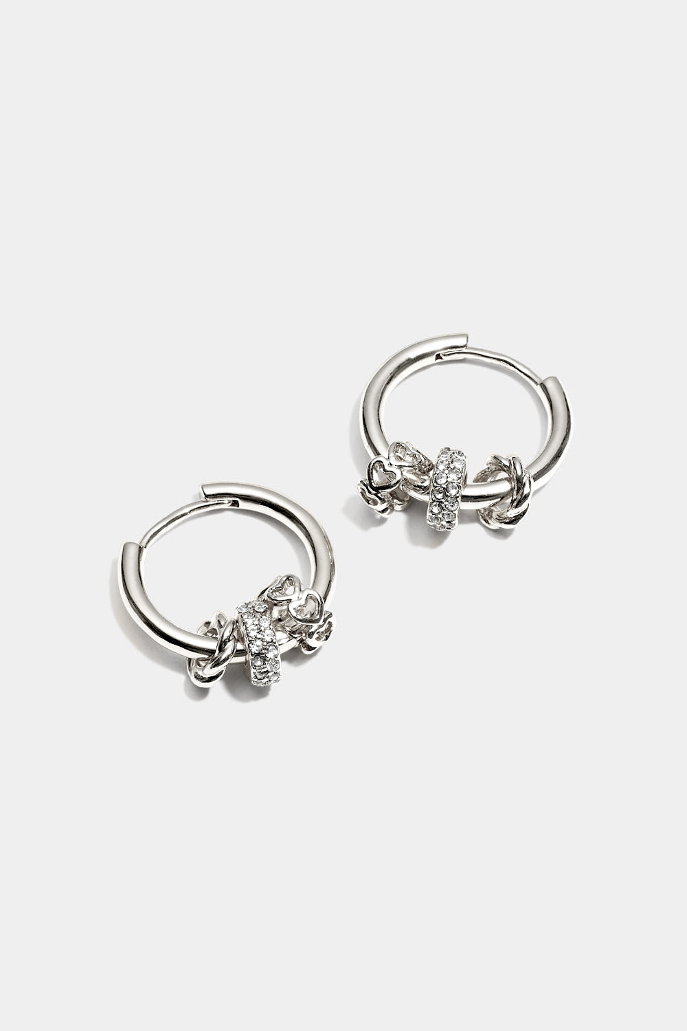 Hoops med runda berlocker