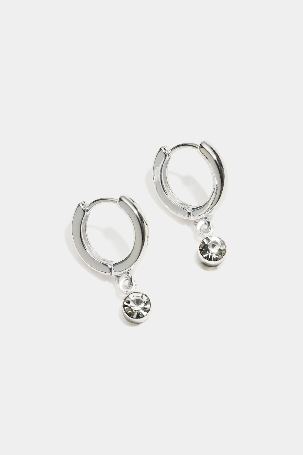 Små hoops med hängande glassten