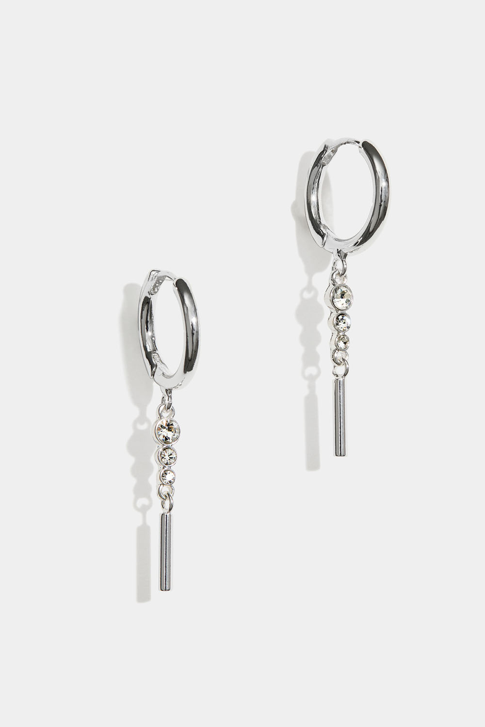 Hoops med hängande strass och stav