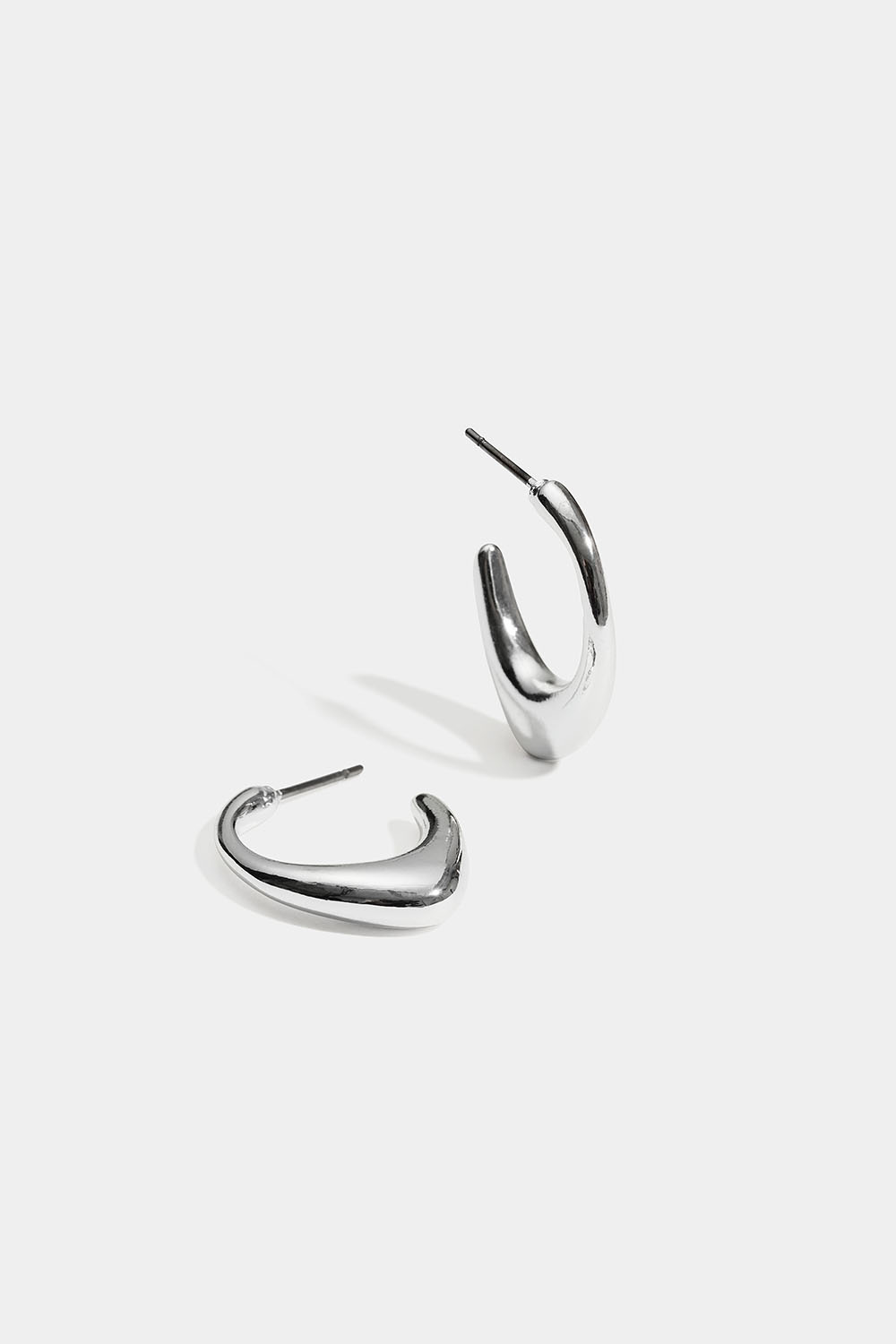 Hoops med spetsig design