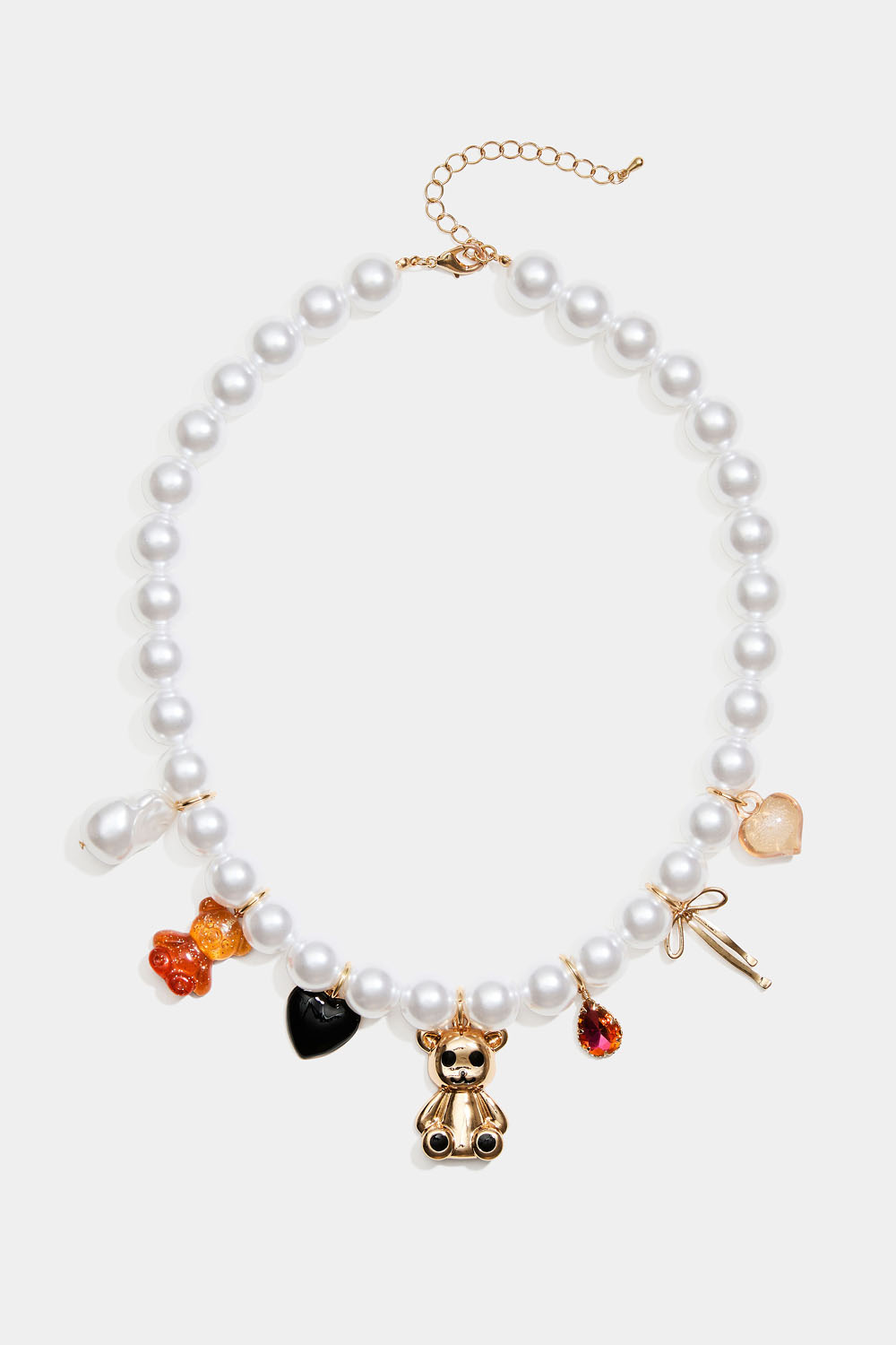 Pärlhalsband med berlocker