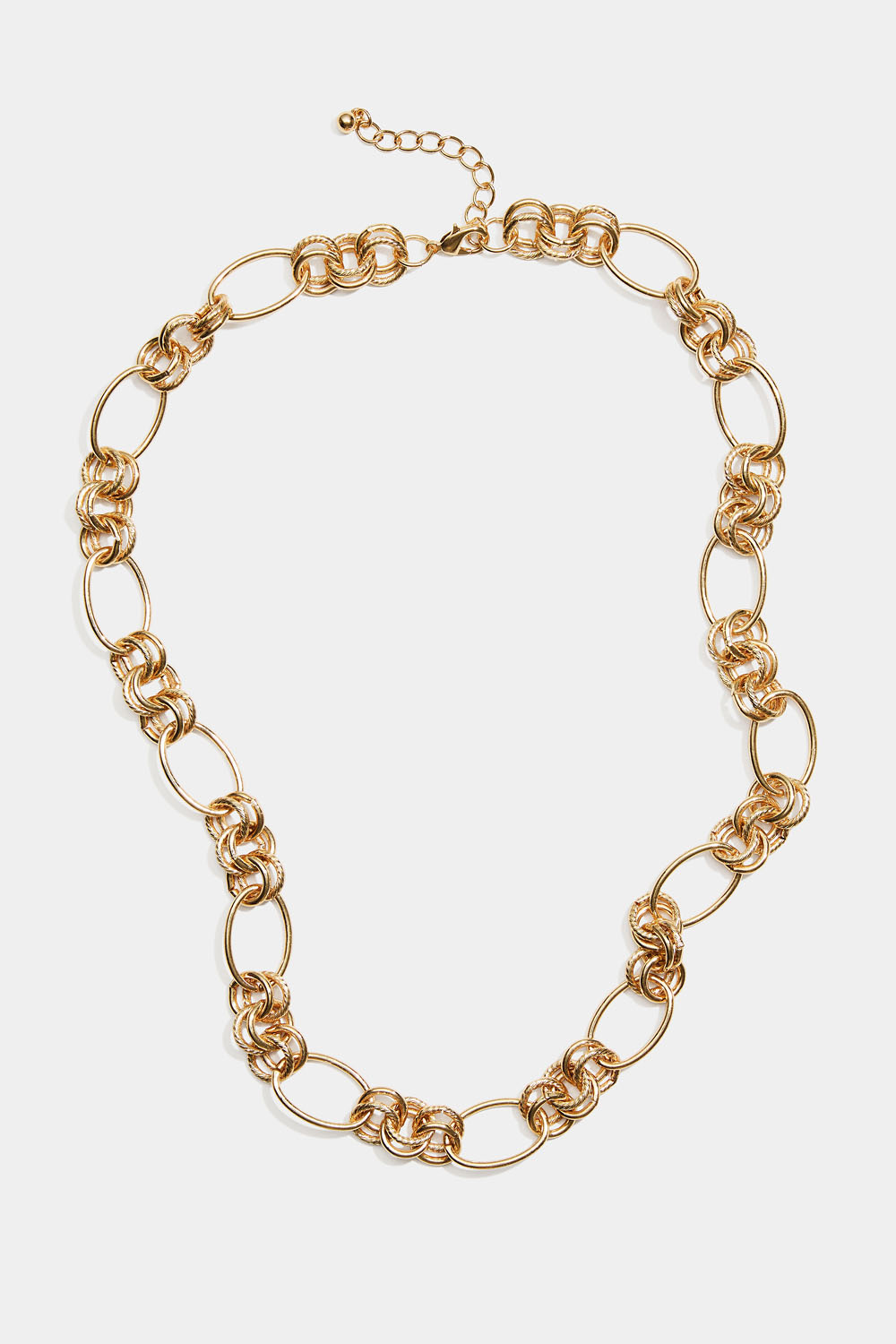 Guldfärgat halsband med grov kedja