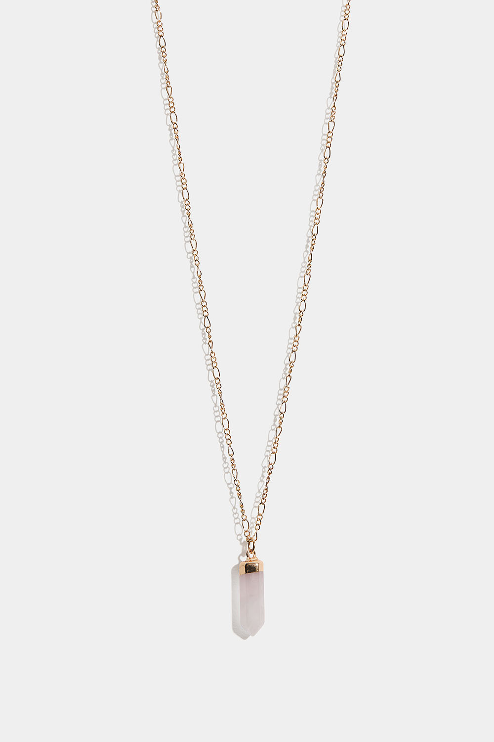 Guldfärgat halsband med rosenkvartshänge