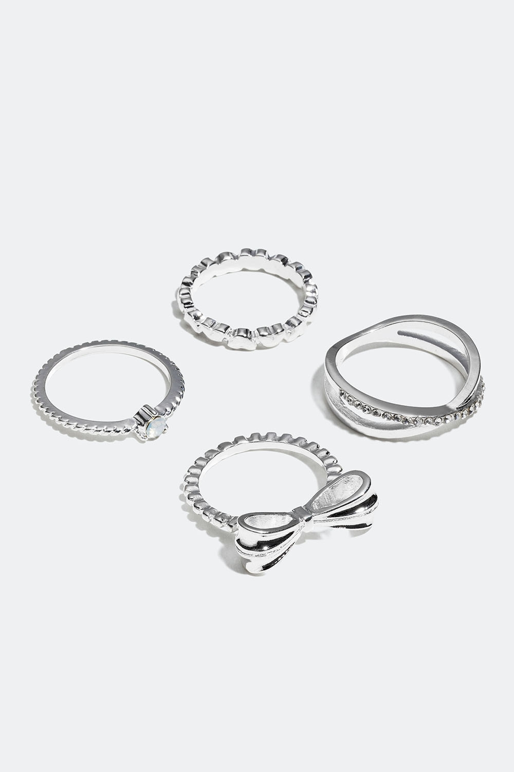 Ringar med rosett, hjärtan och glasstenar, 4-pack