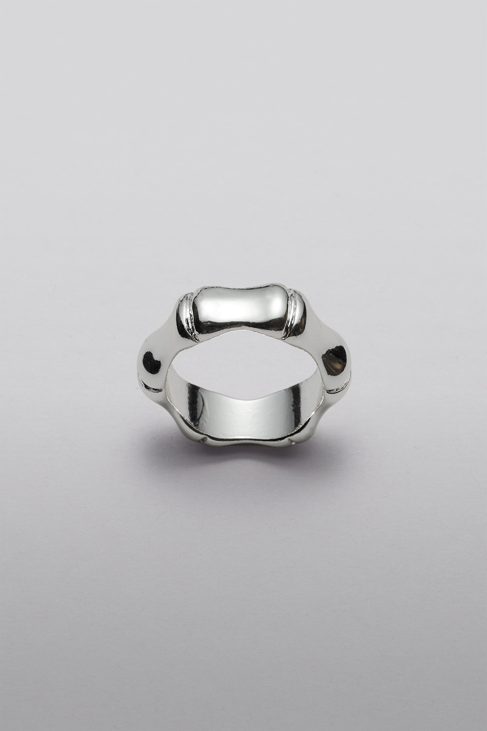 Ring med rundad design