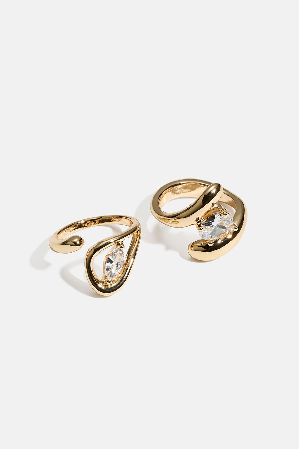 Guldfägade ringar med glasstenar och omlott design, 2-pack