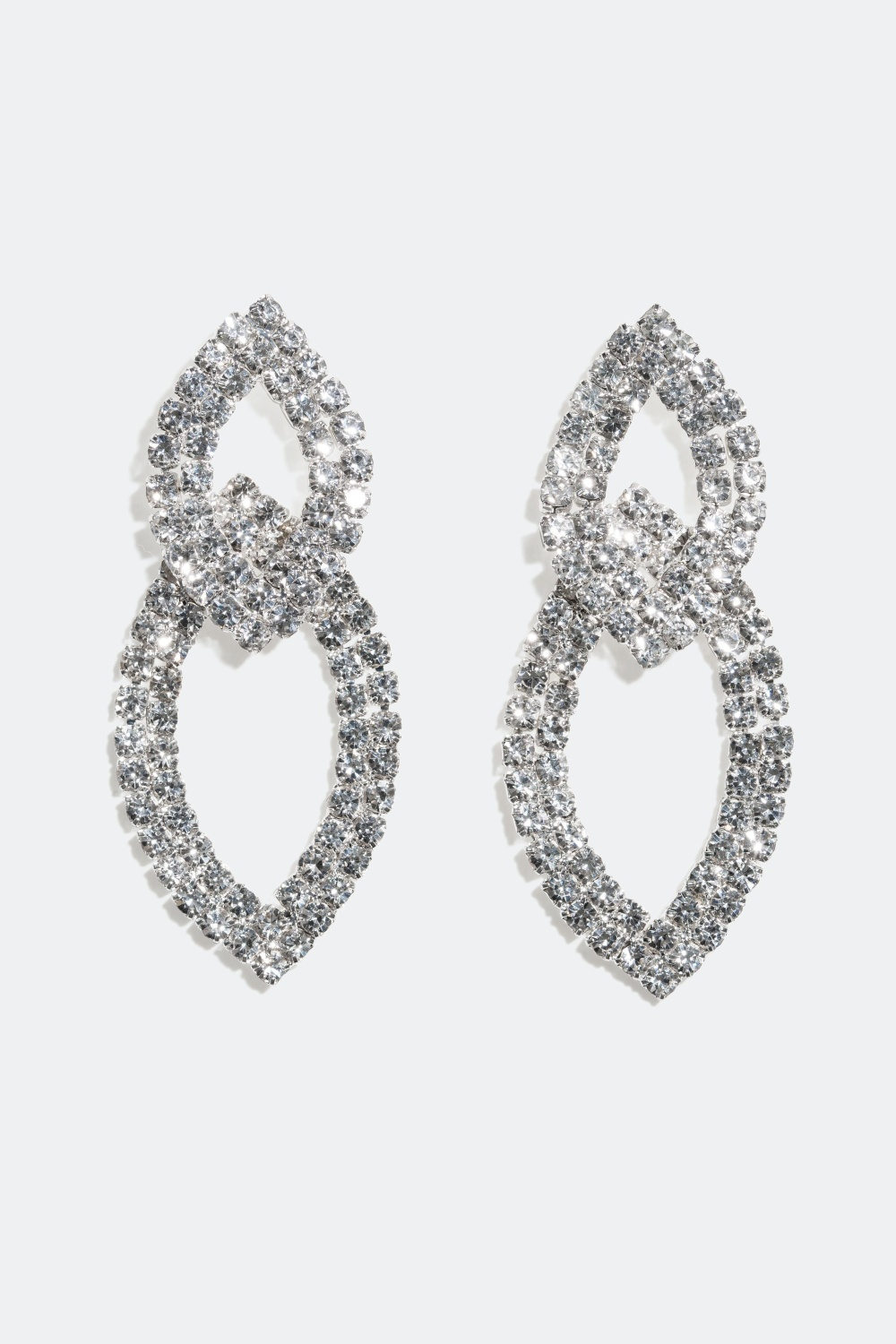 Strassörhängen med två dekorationer 