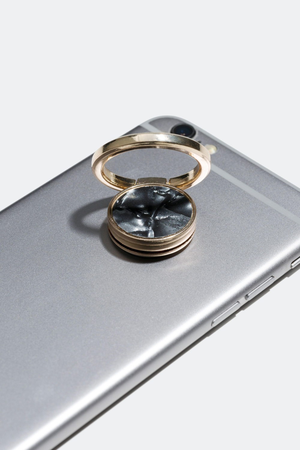 Marmorerad mobilring