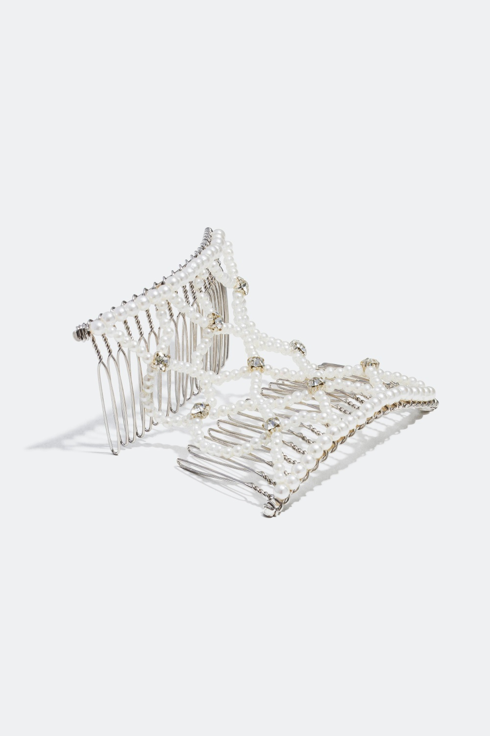 Dekorationskam med pärlor och glasstenar